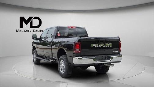 2025 RAM 2500 Tradesman Crew Cab 4x4 6'4' Box