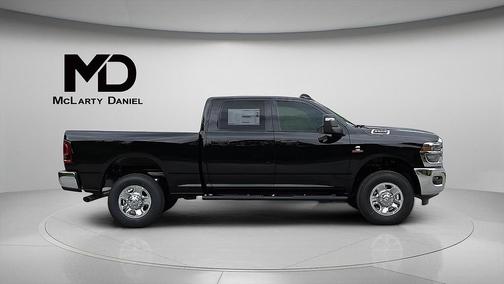 2025 RAM 2500 Tradesman Crew Cab 4x4 6'4' Box