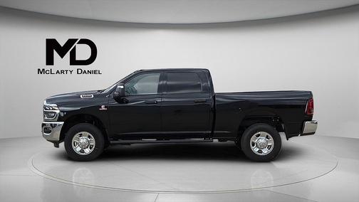 2025 RAM 2500 Tradesman Crew Cab 4x4 6'4' Box