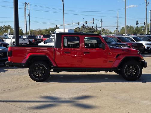 2025 Jeep Gladiator Willys