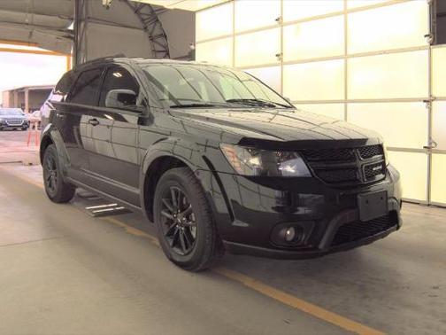 Pitch Black Clearcoat 2019 Dodge Journey SE