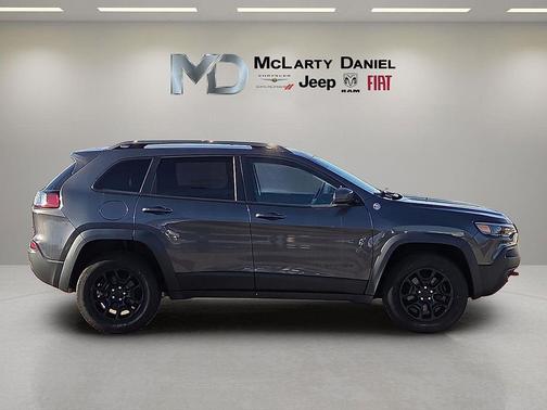 2020 Jeep Cherokee Trailhawk