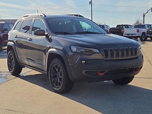 2020 Jeep Cherokee Trailhawk