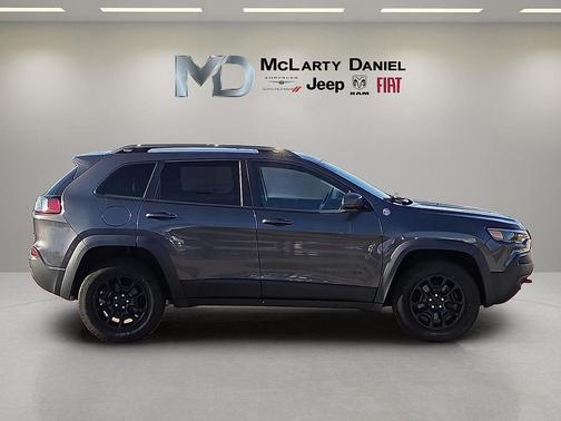 2020 Jeep Cherokee Trailhawk