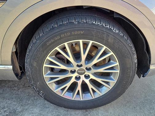 2024 Genesis GV80 2.5T