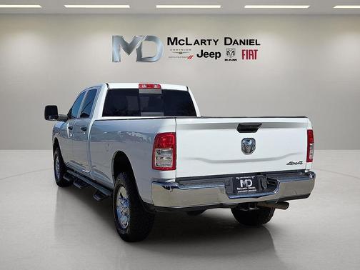 2023 RAM 2500 Tradesman Crew Cab 4x4 8' Box