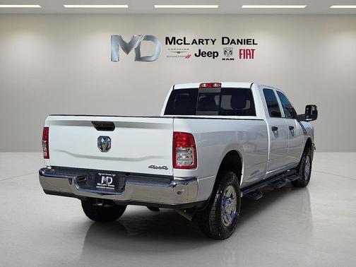 2023 RAM 2500 Tradesman Crew Cab 4x4 8' Box