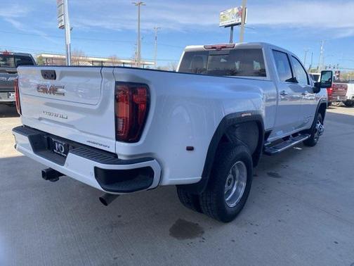 2023 GMC Sierra 3500 Denali