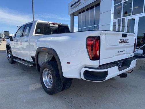 2023 GMC Sierra 3500 Denali