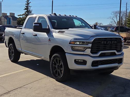 2026 RAM 2500 Big Horn Crew Cab 4x4 6'4' Box