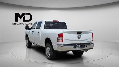 2024 RAM 2500 Tradesman Crew Cab 4x4 6'4' Box