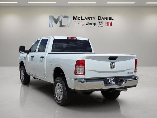 2024 RAM 2500 Tradesman Crew Cab 4x4 6'4' Box