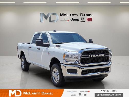 2024 RAM 2500 Tradesman Crew Cab 4x4 6'4' Box