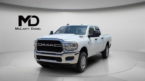 2024 RAM 2500 Tradesman Crew Cab 4x4 6'4' Box