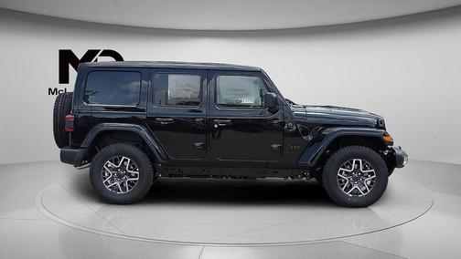 2025 Jeep Wrangler 4-Door Sahara 4x4