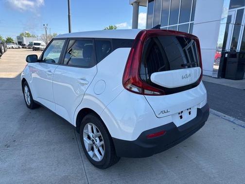 2022 Kia Soul LX
