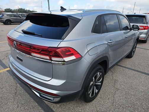 2024 Volkswagen Atlas Cross Sport 2.0T SE