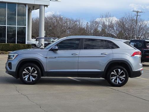 2024 Volkswagen Atlas Cross Sport 2.0T SE