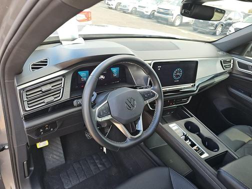 2024 Volkswagen Atlas Cross Sport 2.0T SE