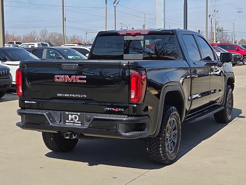 2025 GMC Sierra 1500 AT4X