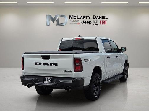 Bright White Clearcoat 2026 RAM 1500 Warlock Crew Cab 4x4 5'7' Box