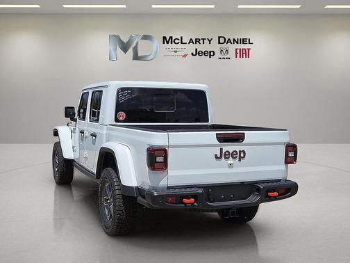 2025 Jeep Gladiator Mojave X
