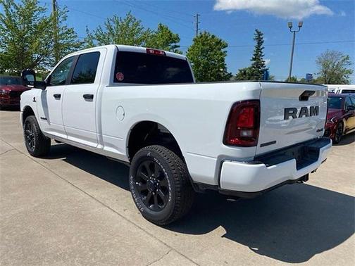 2025 RAM 2500 Big Horn Crew Cab 4x4 6'4' Box