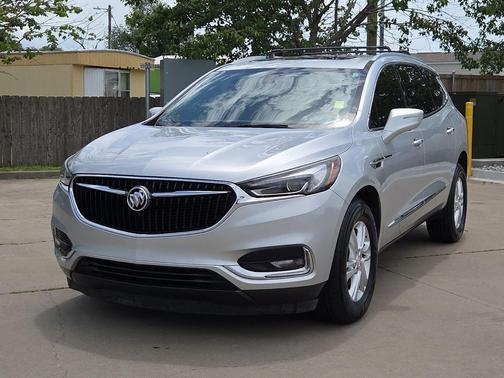 Quicksilver Metallic 2018 Buick Enclave Essence