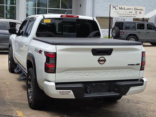 Glacier White 2023 Nissan Frontier PRO-4X