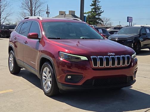 Velvet Red Pearlcoat 2019 Jeep Cherokee Latitude
