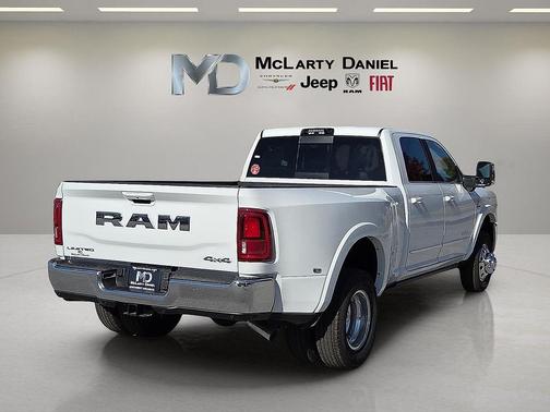 2026 RAM 3500 Limited