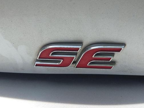 Classic Silver Metallic 2019 Toyota Corolla SE