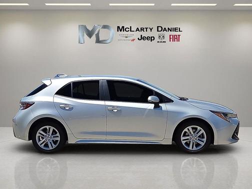 Classic Silver Metallic 2019 Toyota Corolla SE