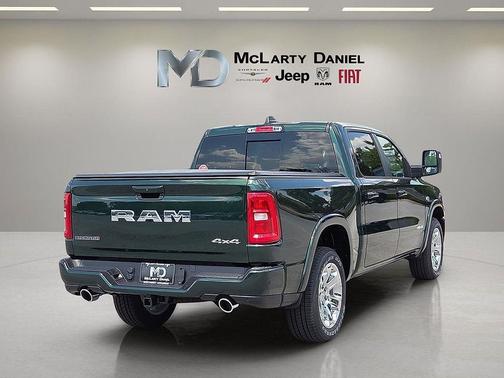 Serrano Green Metallic 2026 RAM 1500 Big Horn/Lone Star