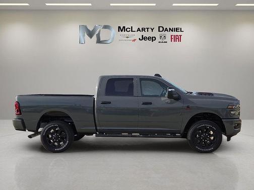 2026 RAM 2500 Black Express Crew Cab 4x4 6'4' Box