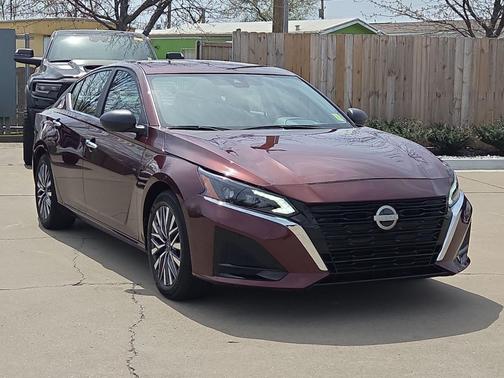 Garnet Pearl Metallic 2025 Nissan Altima 2.5 SV