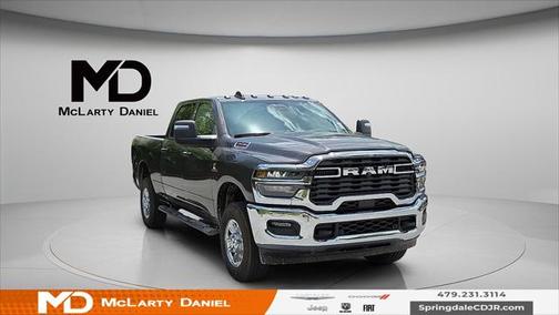 2025 RAM 2500 Tradesman Crew Cab 4x4 6'4' Box