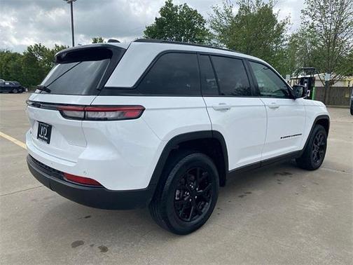 2024 Jeep Grand Cherokee Altitude