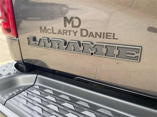 2025 RAM 2500 Laramie Crew Cab 4x4 6'4' Box