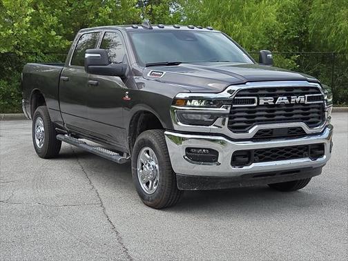 2025 RAM 2500 Tradesman Crew Cab 4x4 6'4' Box