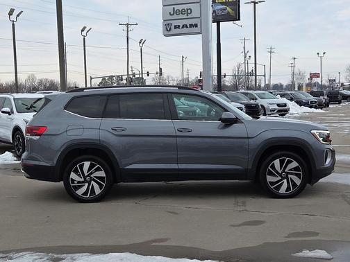 2024 Volkswagen Atlas 2.0T SE w/Technology 4MOTION
