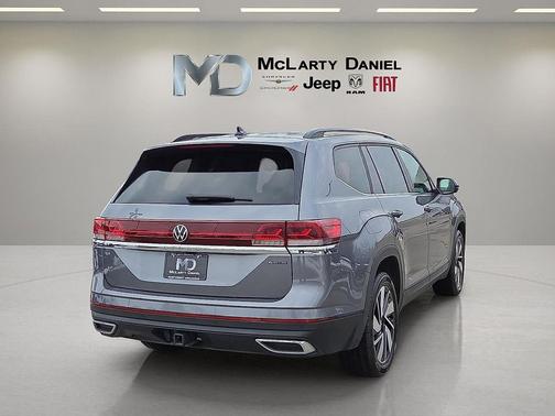 2024 Volkswagen Atlas 2.0T SE w/Technology 4MOTION