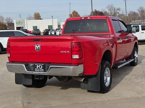 2018 RAM 3500 Tradesman Crew Cab 4x4 8' Box