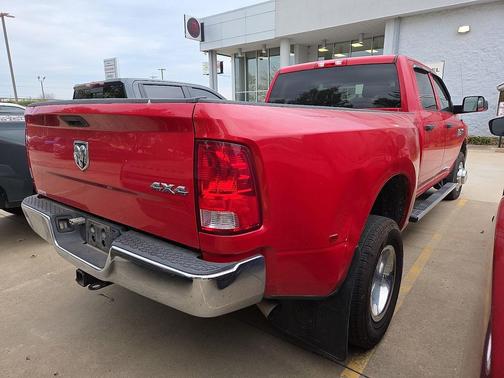 2018 RAM 3500 Tradesman Crew Cab 4x4 8' Box