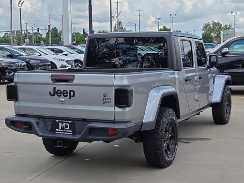 Billet Silver Metallic Clearcoat 2021 Jeep Gladiator Sport