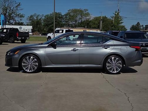 2023 Nissan Altima 2.5 SL
