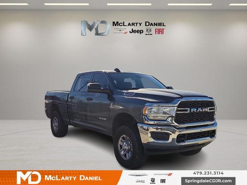 2022 RAM 2500 Tradesman Crew Cab 4x4 6'4' Box