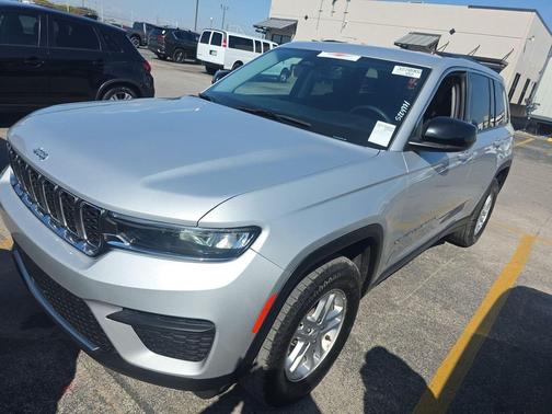 2024 Jeep Grand Cherokee Laredo