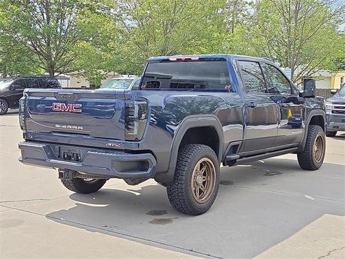 2022 GMC Sierra 2500 AT4