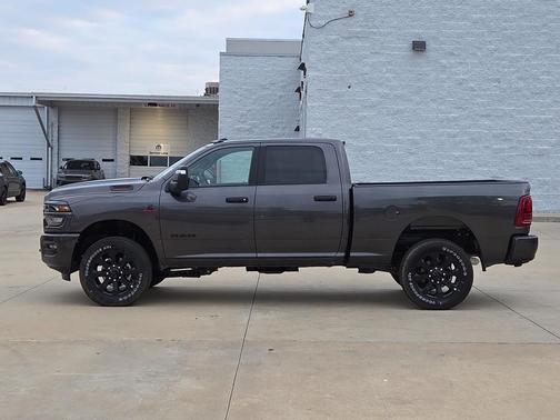 2025 RAM 2500 Big Horn Crew Cab 4x4 6'4' Box